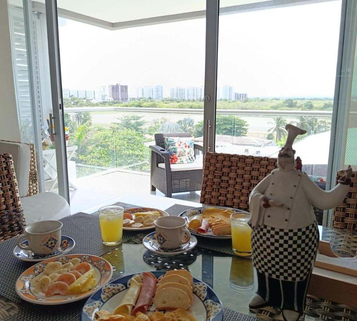 En Compartido Con Desayuno Incluido