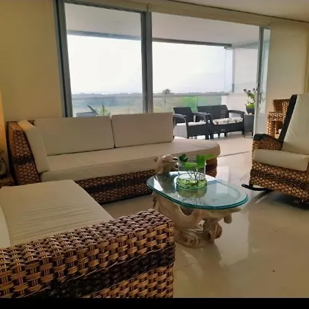 Habitación en casa particular En Compartido Con Desayuno Incluido