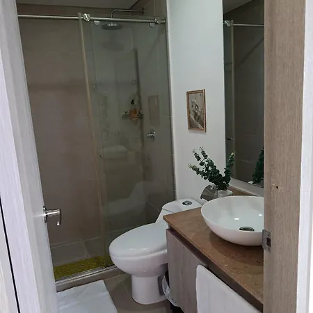 Habitación en casa particular En Compartido Con Desayuno Incluido
